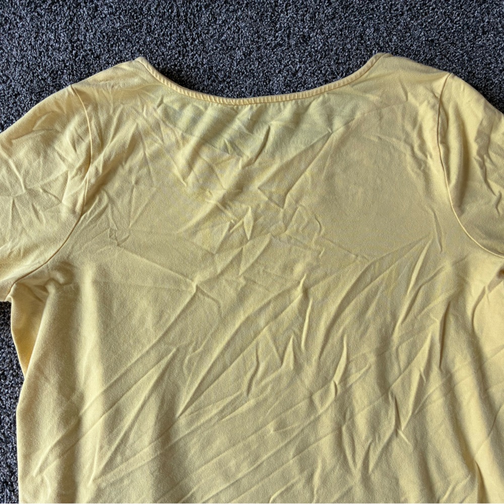 Belle by Kim Gravel Bright Yellow Side Tie Hem Tee, Size Medium - Picture 10 of 15
